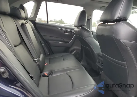 2023 Toyota Rav4 Xle z USA, uszkodzony, nr VIN 2T3P1RFV0PW334411